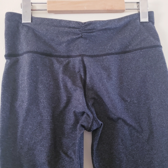 Lululemon Gather and Crow Crop Legging - Heathered Gray 8 - Picture 7 of 12